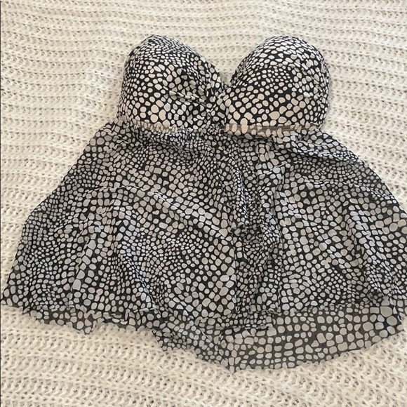 Swim suit - Picture 2 of 5